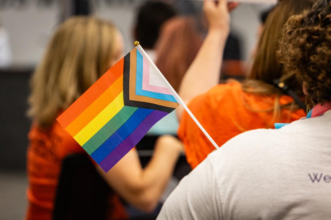 Recall Campaign Against School Board Trustee Over ‘Social Contagion’ Comment on Transgenderism Moves Forward