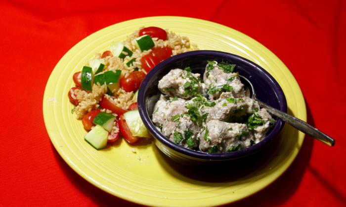 Try Lamb With Cucumber and Tomato Rice for a Great Midweek Meal