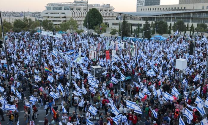 Israeli Protesters Kick Off Demonstration Against Judicial Overhaul