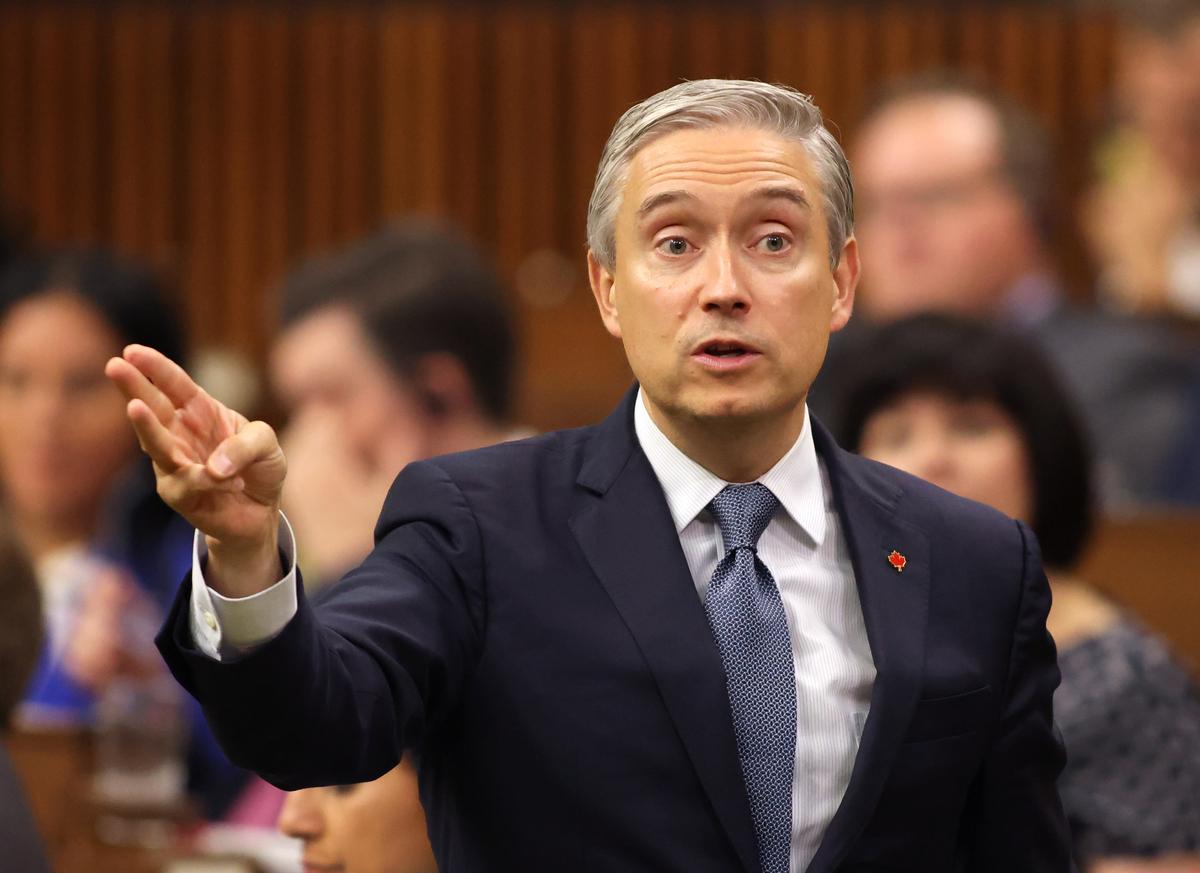 Ottawa to Stop Funding of ‘Sensitive’ Research Projects With 85 Chinese Institutions
