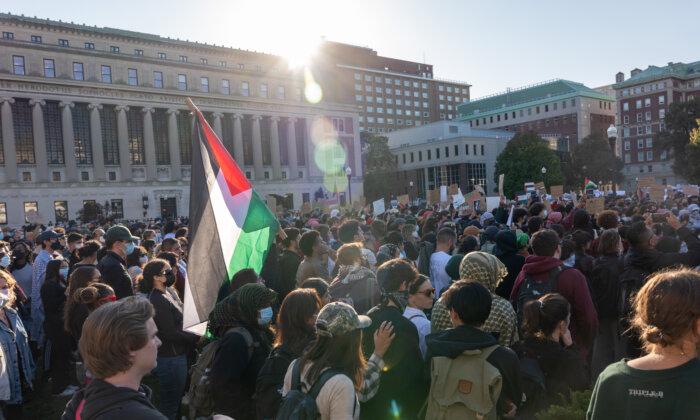 Universities Should Stand Up for Jewish Communities After Hamas Attacks, Policy Expert Says