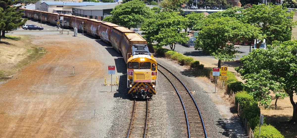 Farmers Seek Answers After Labor Scales Back Inland Rail Project