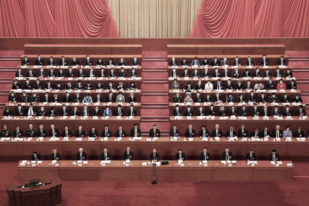 Xi Jinping’s ‘Two Sessions’ Marked by Economic Collapse, Personnel Purge, and Unprecedented Security Measures