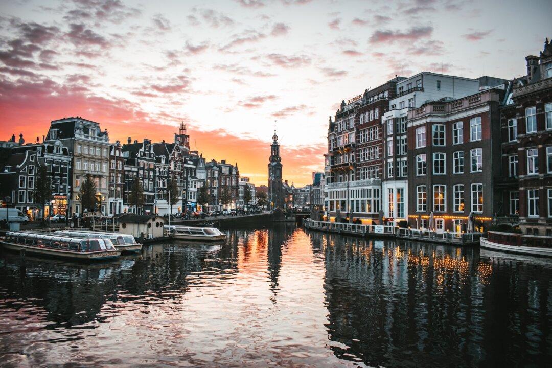 City of Water: Cruising Amsterdam’s Canals