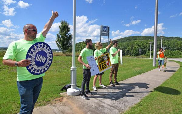 Chattanooga Volkswagen Workers Embrace Union in Historic Vote as UAW Sets Its Sights on the South