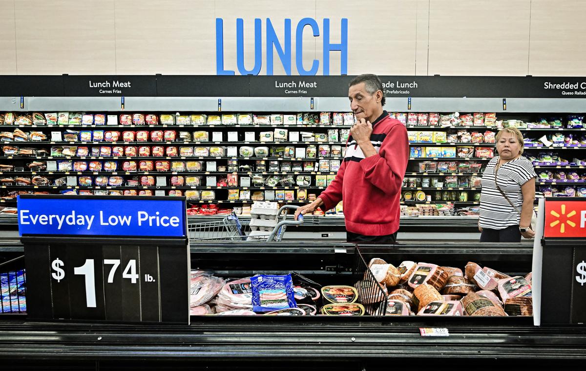 US 3rd-Quarter GDP Revised Lower as Government Spending Adjusted Higher