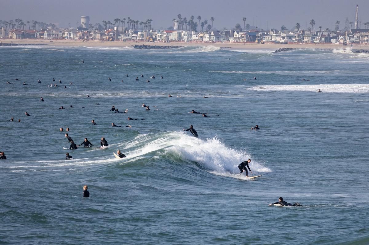 Newport Beach Experiences High King Tides and Flood Risk