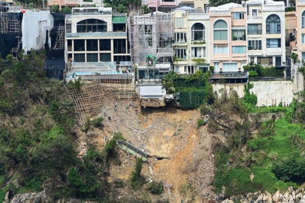 Landslides occurred during heavy rains on Redhill Peninsula in Tai Tam, revealing that at least 70 detached houses facing the sea were built illegally or are occupying government land. (Sung Pi-lung/The Epoch Times)