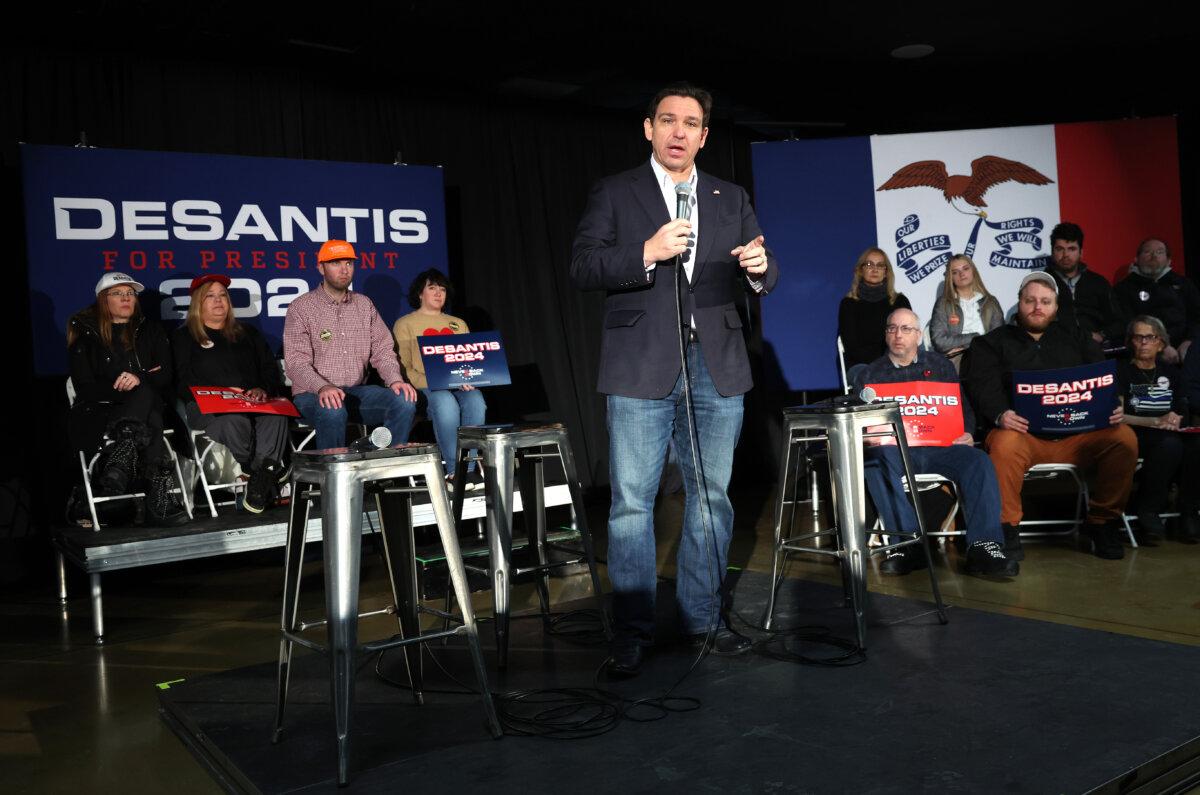 Republican presidential candidate Florida Gov. Ron DeSantis speaks at a campaign event at The Grass Wagon on January 13, 2024 in Council Bluffs, Iowa. (Kevin Dietsch/Getty Images)