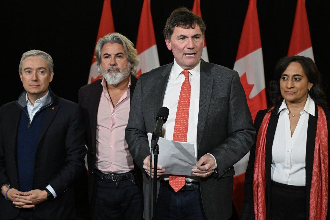 Economics, Affordability Top Agenda as Liberal Cabinet Meets in Montreal