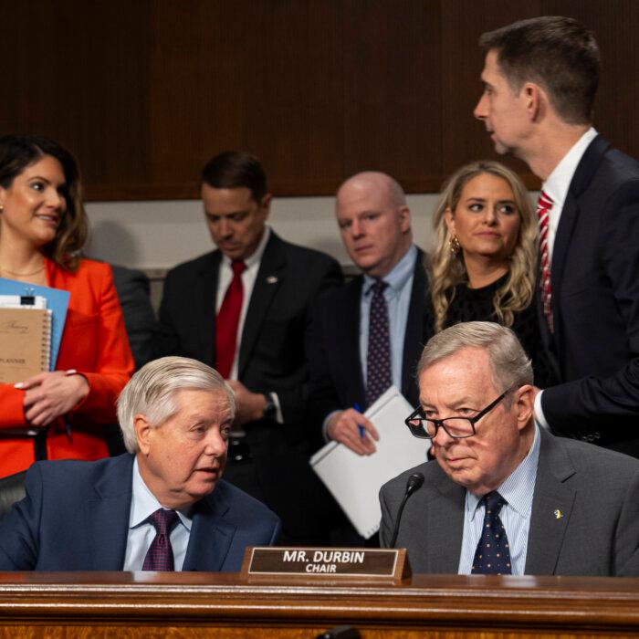 Lawmakers, Parents Push to Make Suing Tech Firms Easier