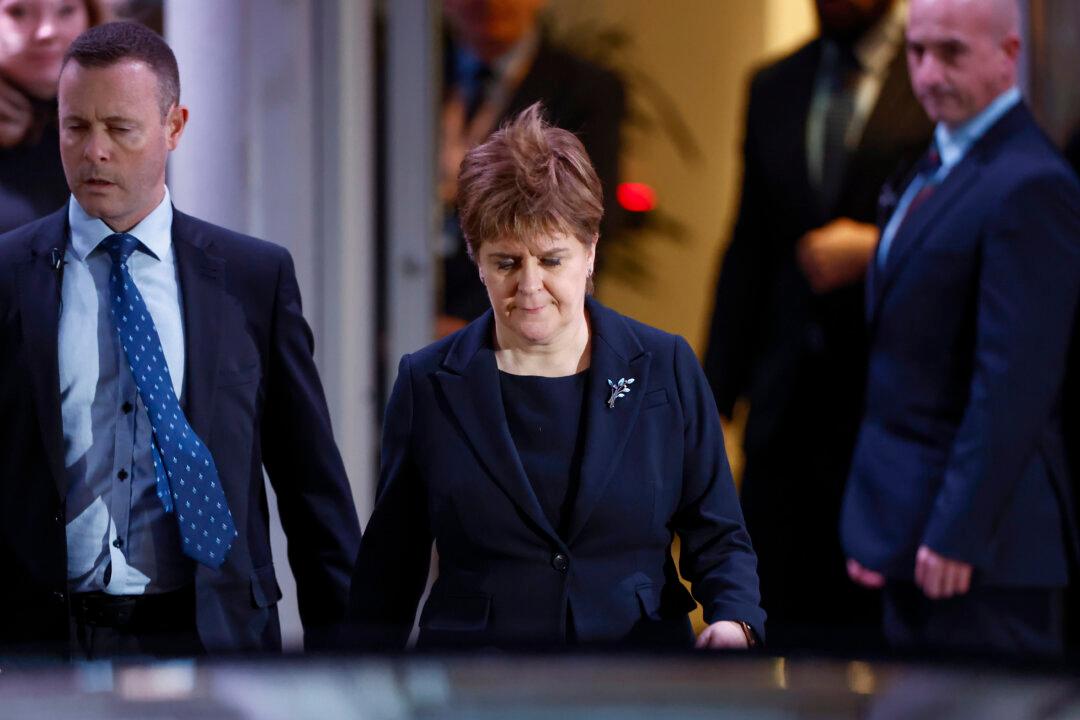 Sturgeon Admits Deleting Messages But Denies Major Decisions Were Made Using WhatsApp