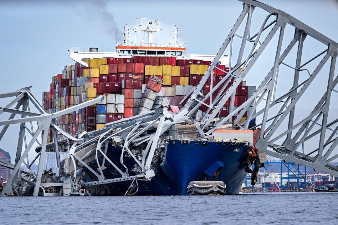 Bridge Disaster Highlights Concerns About Growing Ship Sizes