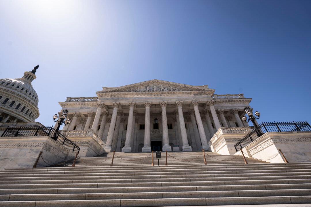 Here Are the Senators Who Voted For and Against Reauthorizing Spy Powers