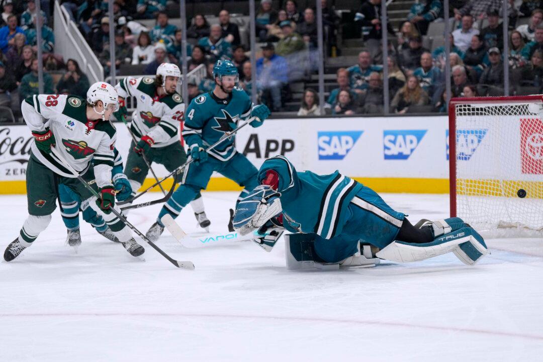 Liam Ohgren Scores His 1st Career Goal to Lead the Wild Past the Sharks 6–2