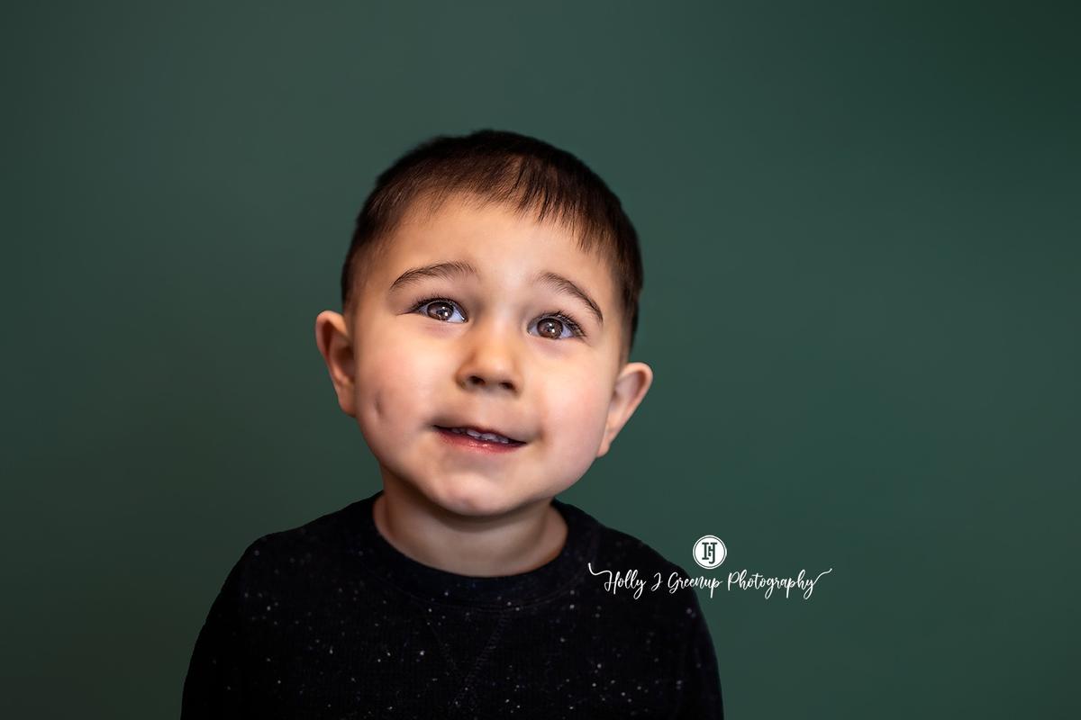 Vincent, 3. (Image by <a href="https://www.hollyjgreenup.com/">Holly J Greenup Photography</a>)