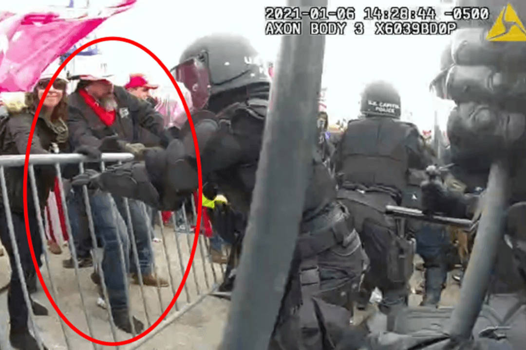 Man Who Assaulted Officers on Jan. 6 Sentenced to Over 1 Year in Prison