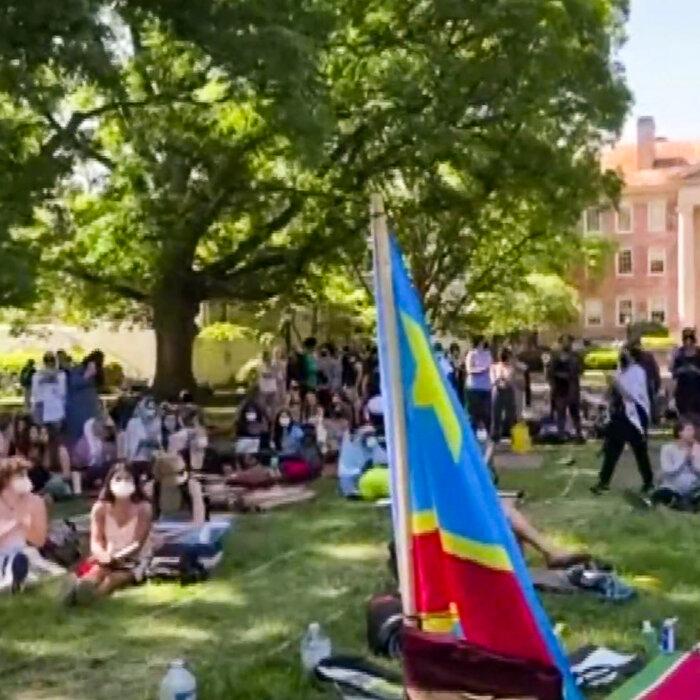 Video: UNC Students Set Up Barricade Around Protesters’ Tents