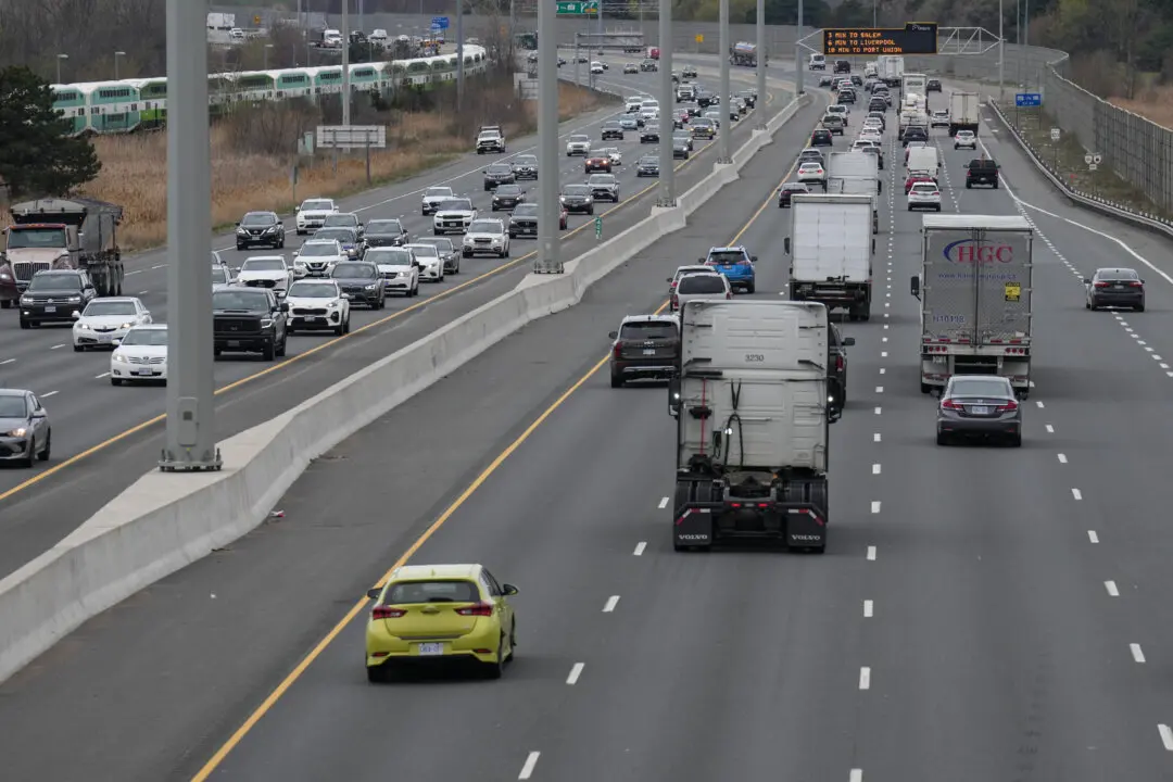 Ottawa Toughens Tax Penalties for Misclassified Truck Drivers to Boost Industry Safety