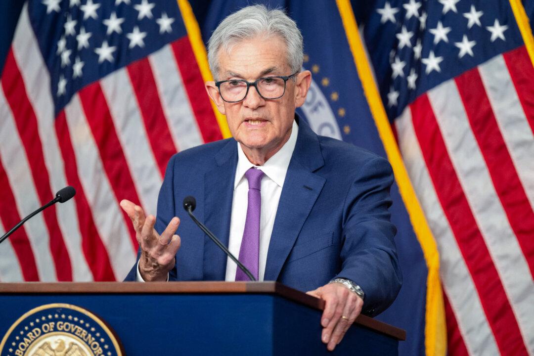 The Fed Slows Quantitative Tightening, Fearing a Bond Meltdown