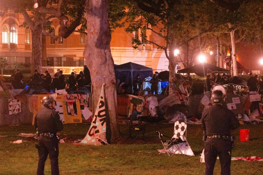 USC Pro-Palestinian Encampment Cleared During Early Morning Police Effort