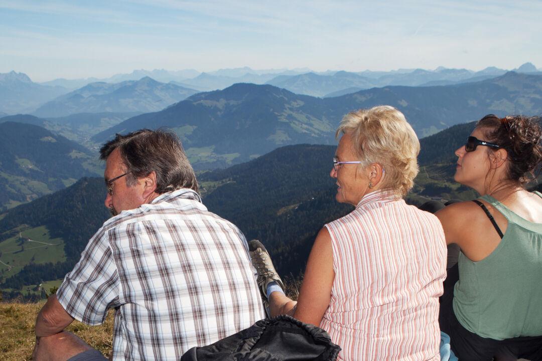 Why Adult Children Are Finding Benefits to Traveling With Their Parents