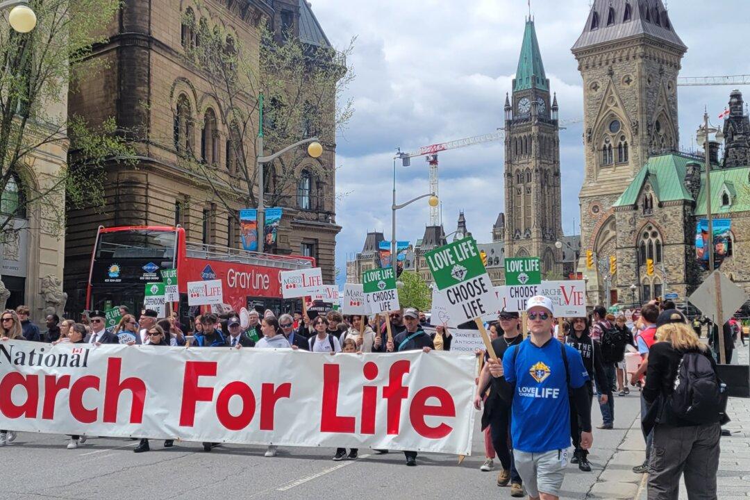 Thousands Gather in Ottawa for March for Life Event