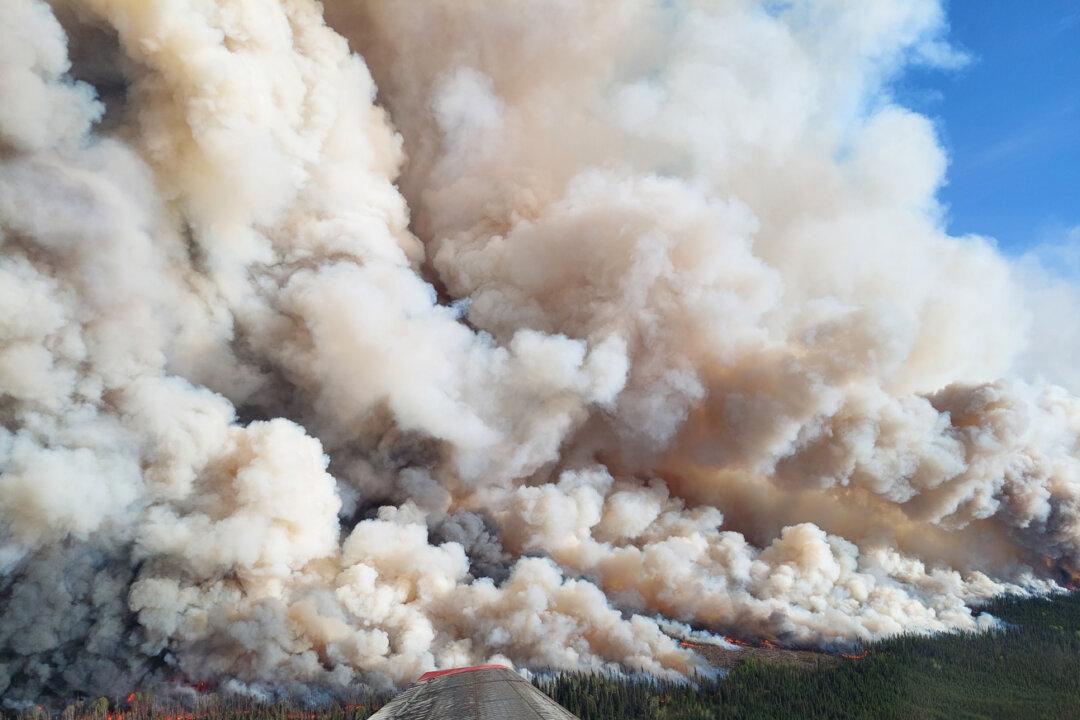 More Than 5,000 Evacuated as Wildfires Rage in BC, Manitoba