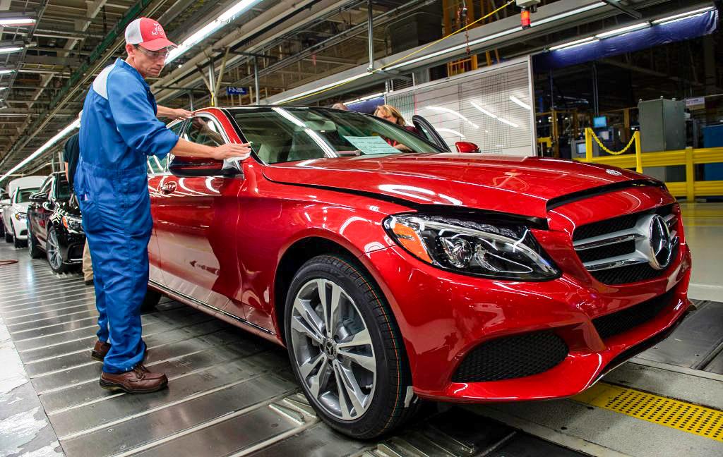 UAW Vote Fails at Alabama Mercedes Plant After Recent Victory in Tennessee