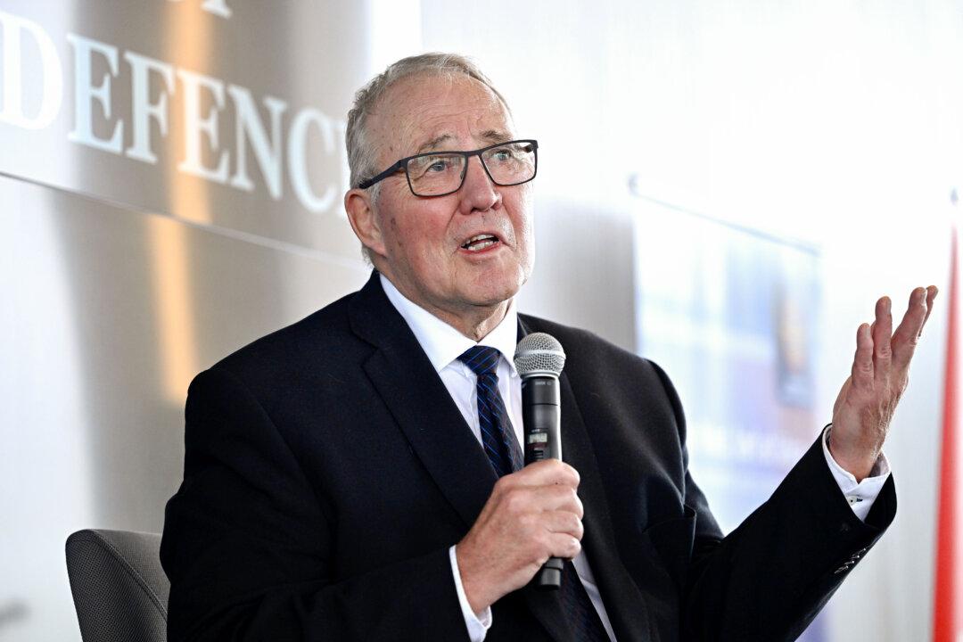 Canadian Defence Minister Says Trump’s 51st State Talk Not a ‘Real Threat’