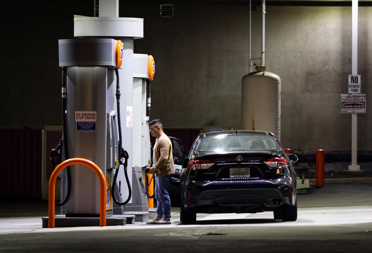 US Consumer Sentiment Recovers Slightly on Ceasefire, Softer Gas Prices: UMich