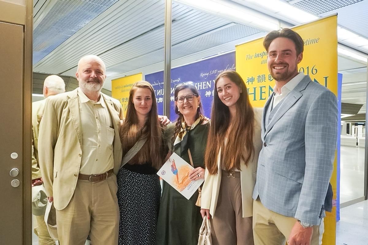 Shen Yun Performance Captivates Senior Advisor at the Czech Ministry of Foreign Affairs and Family in Prague