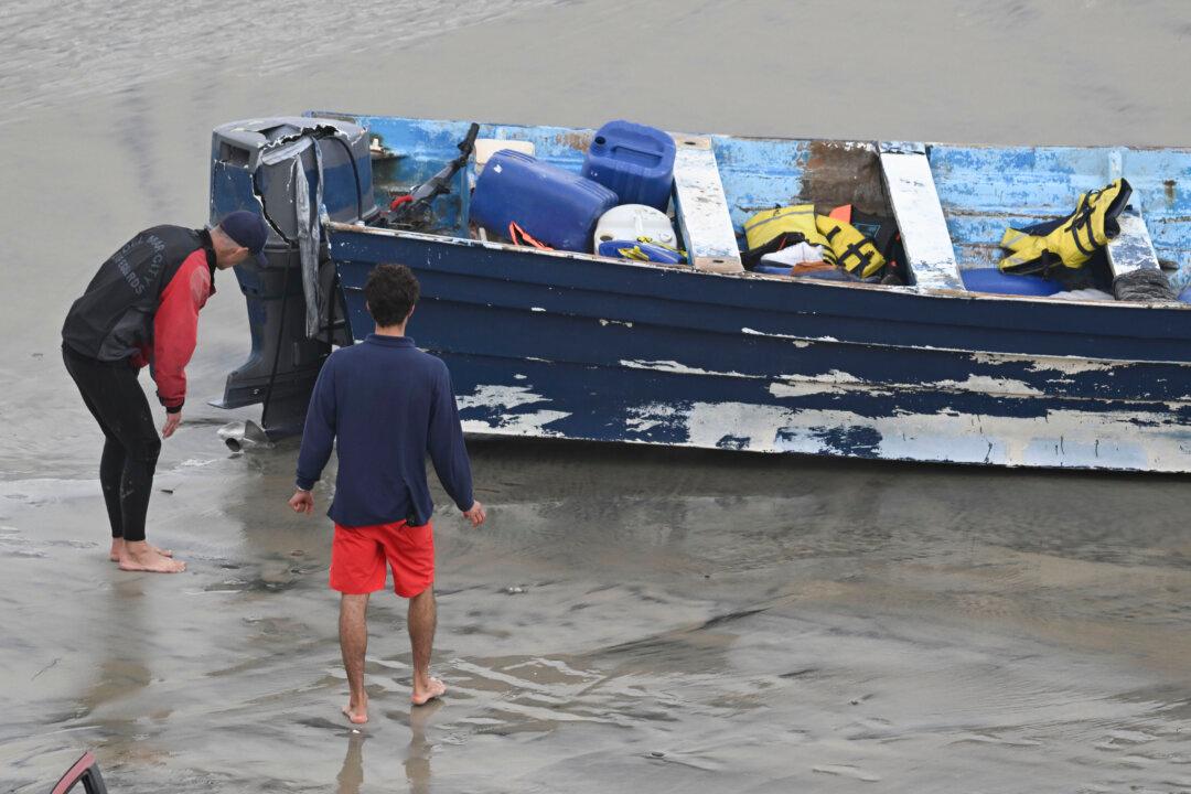 5 Mexican Nationals Charged After Migrant Boat Capsizes Off California, Killing at Least 3