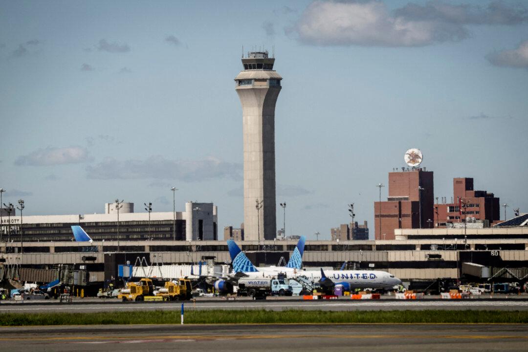 Another Air Traffic Control Equipment Outage Impacts Flights at New Jersey’s Newark Airport