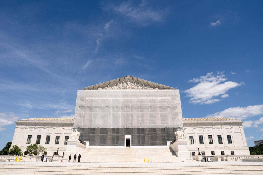 Supreme Court Allows Trump Admin to Remove Labor Board Members for Now