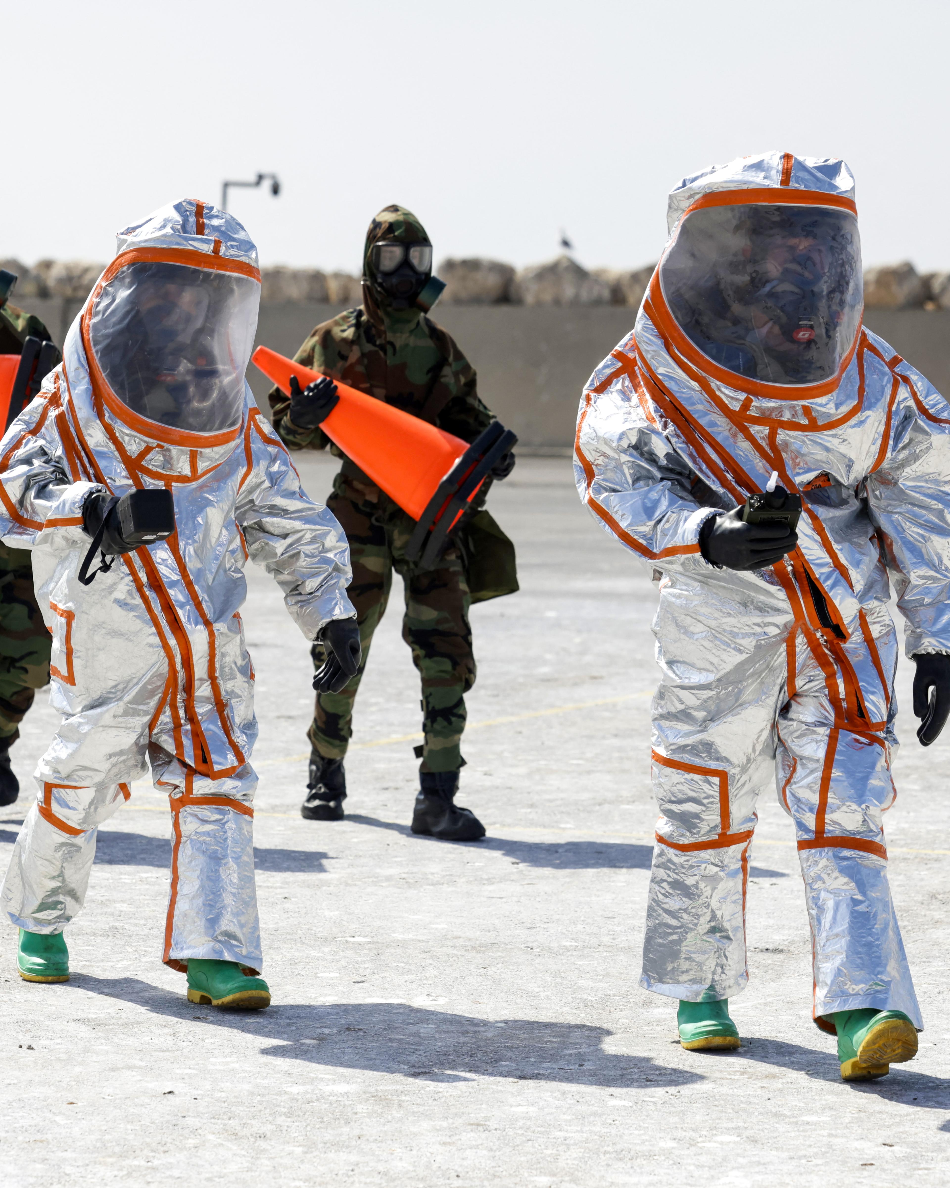 Day in Photos: Counter-Weapons of Mass Destruction, Floods in India, and Heat in the Berlin Zoo