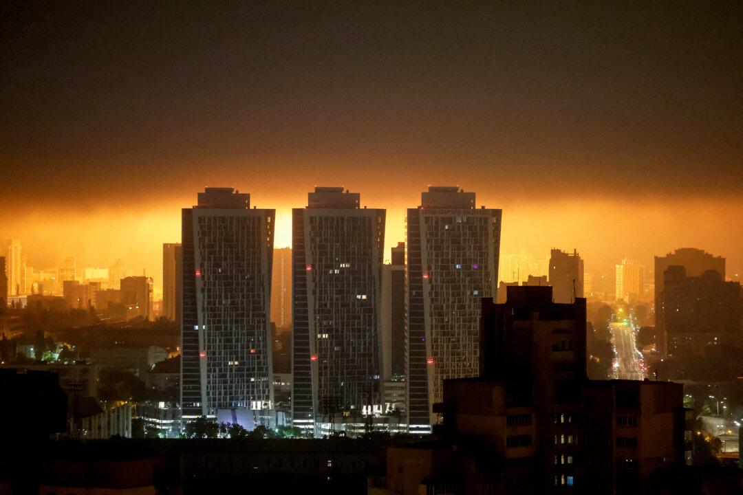 Russia Launches War’s Largest Air Attack on Ukraine Hours Before Final Prisoner Swap