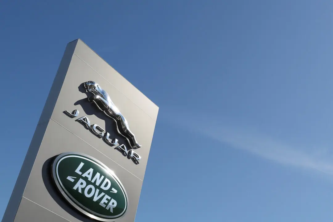 Land Rover Issues Recall for 25,000 SUVs Across Canada