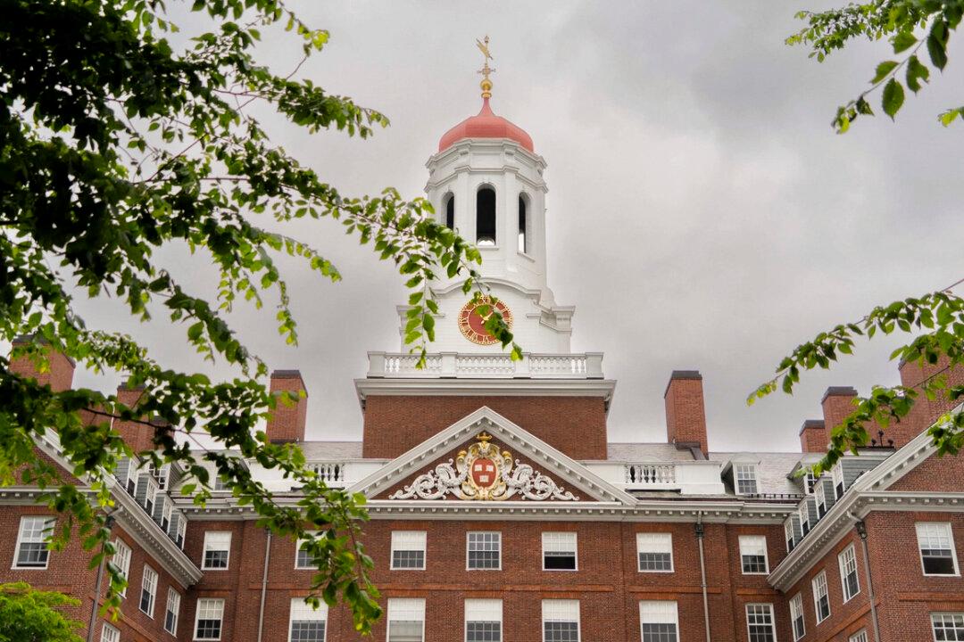 Harvard’s Accreditation at Risk Over Anti-Semitism Response, Trump Admin Warns