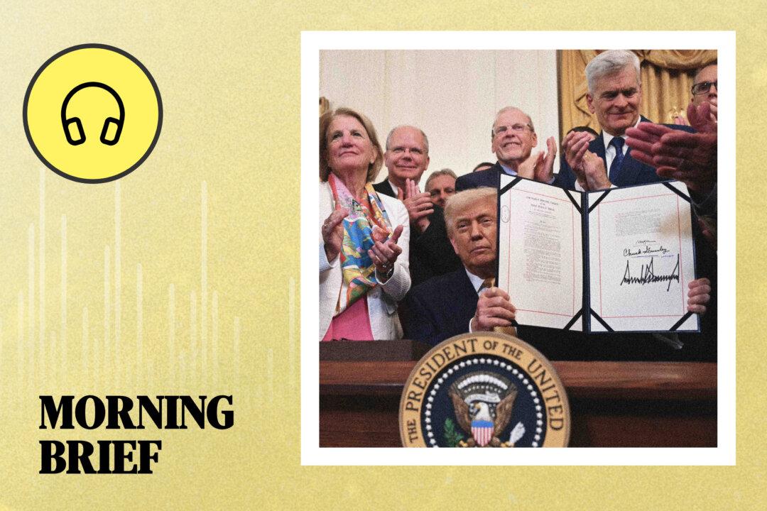 🎧 Trump Signs Fentanyl Bill; State Dept Urges CCP to End Persecution of Falun Gong