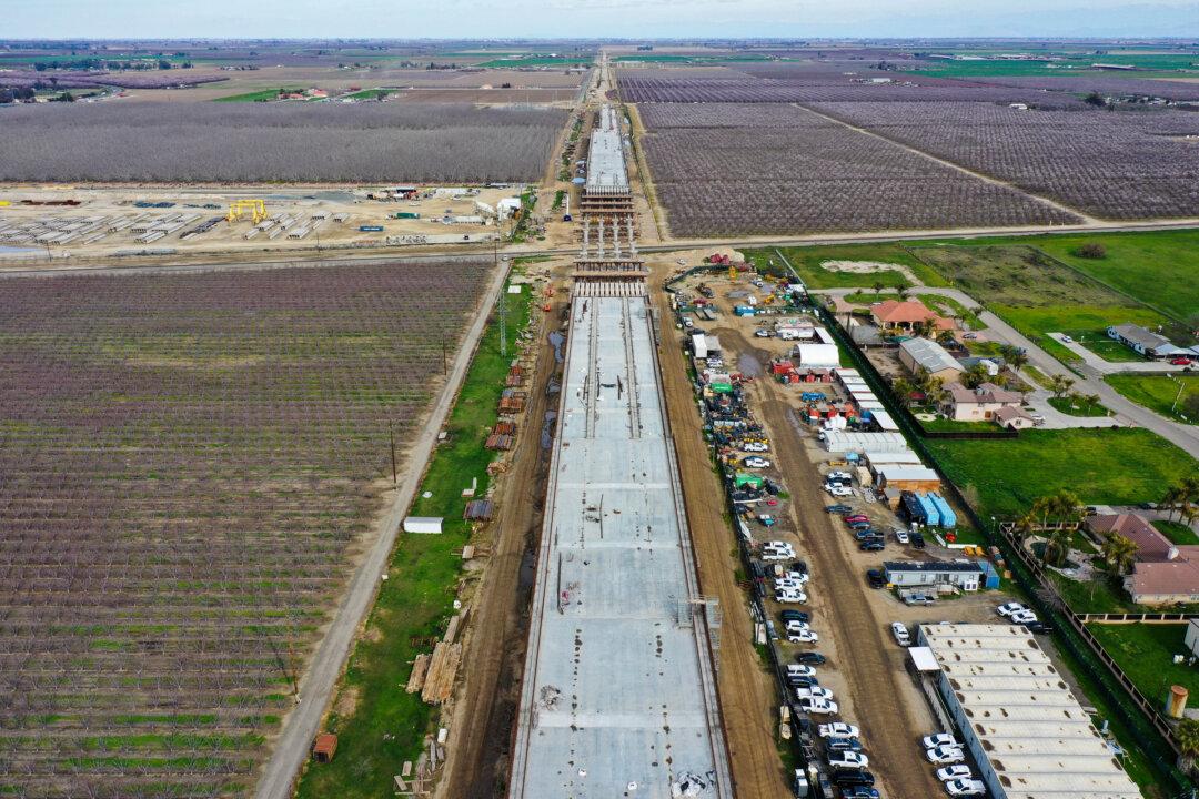 California High-Speed Rail’s Early Segment Scales Down as Local Officials Reluctant to Pay