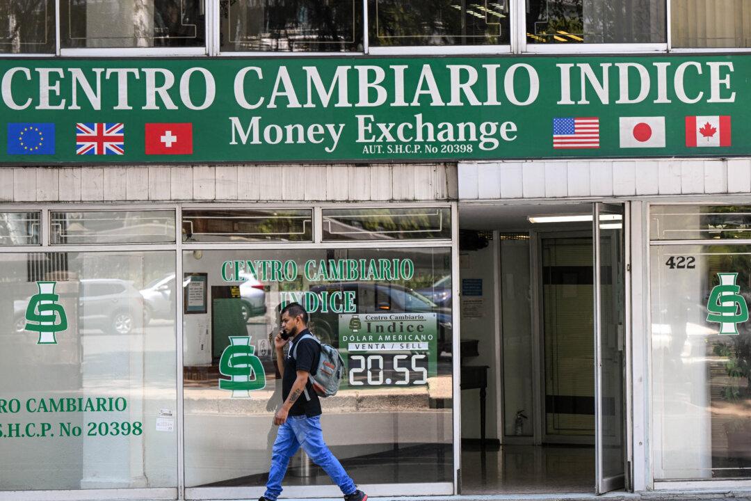 Money Wired to Mexico Hits a Decade Low as US Immigration Policies Take Hold