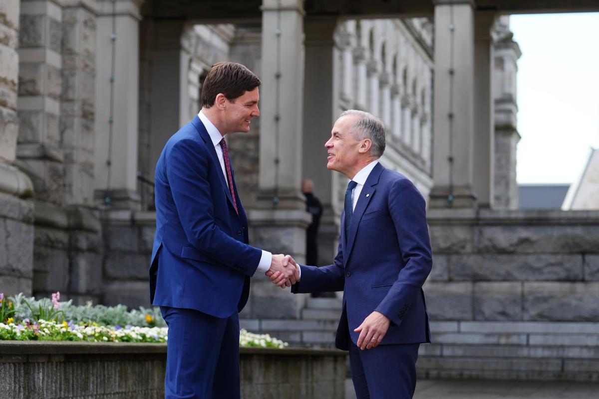 Carney Details AB-BC Oil Pipeline Conditions as He Meets Eby