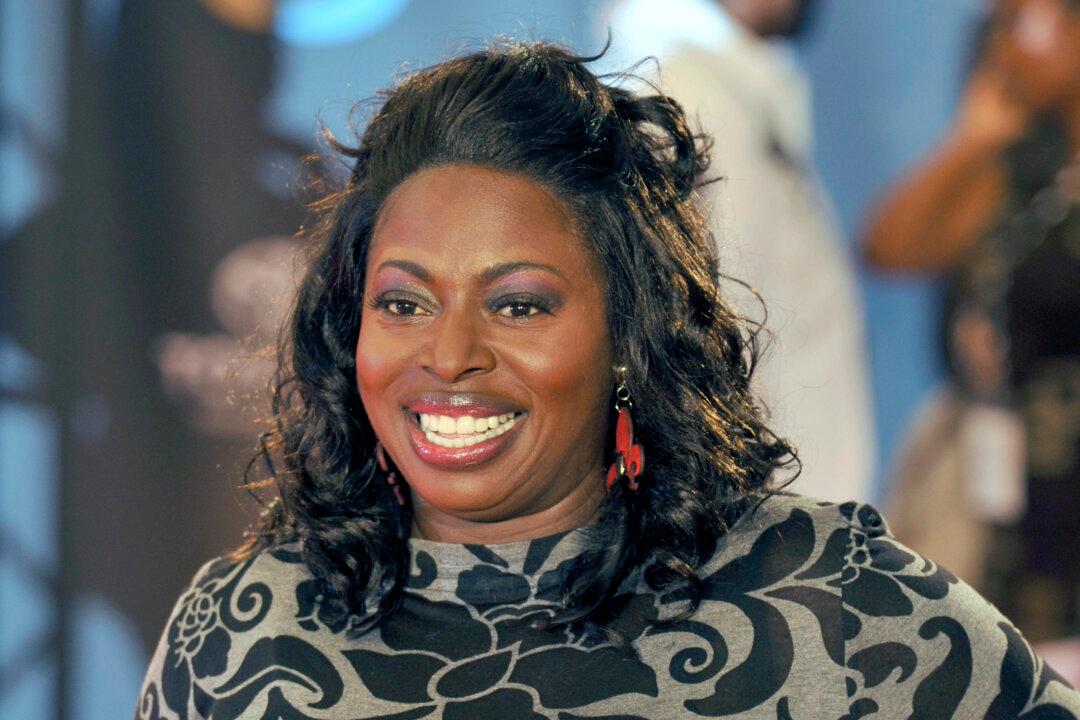 R&B Singer Angie Stone’s Children Sue Truck Company for Her Death in Highway Crash