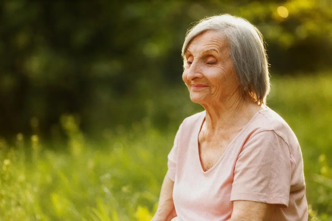 Why Going Gray Might Be Your Body’s Way of Fighting Cancer