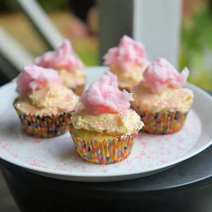 Taylor Swift-Inspired ‘Lover’ Cupcakes Help Shake Off Sugary Cravings