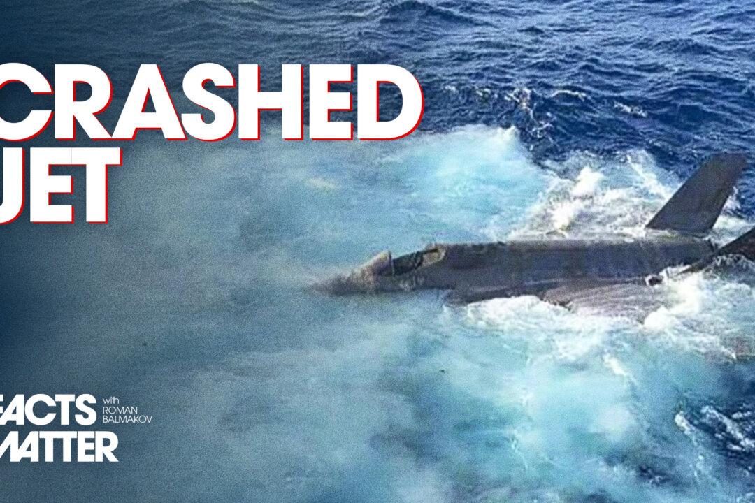 US Navy Racing to Recover 2 Crashed Aircraft From South China Sea