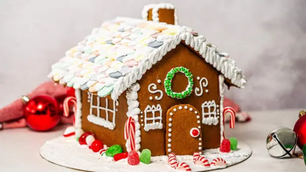 Gingerbread House (recipe and template)