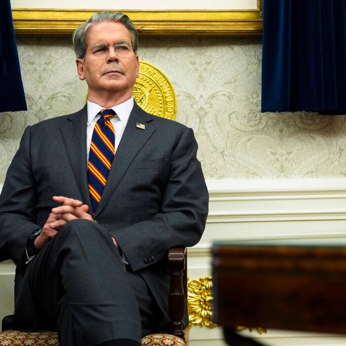 Treasury, IRS Crack Down on Somali Fund Transfers While Probing ‘Massive Fraud Ring’