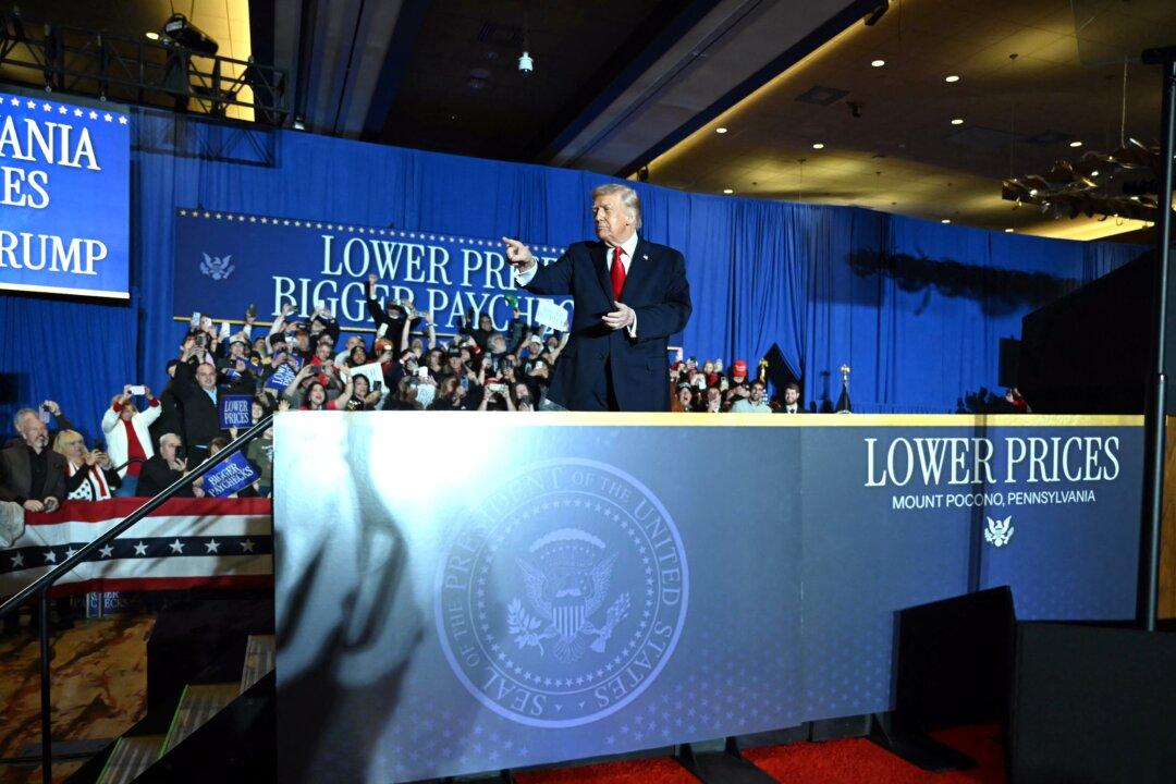 LIVE NOW: Trump Speaks on the Economy in Mount Pocono, Pennsylvania